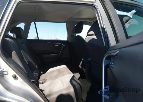 2019 Toyota Rav4 Xle from USA, damaged, VIN 2T3W1RFV2KW016147